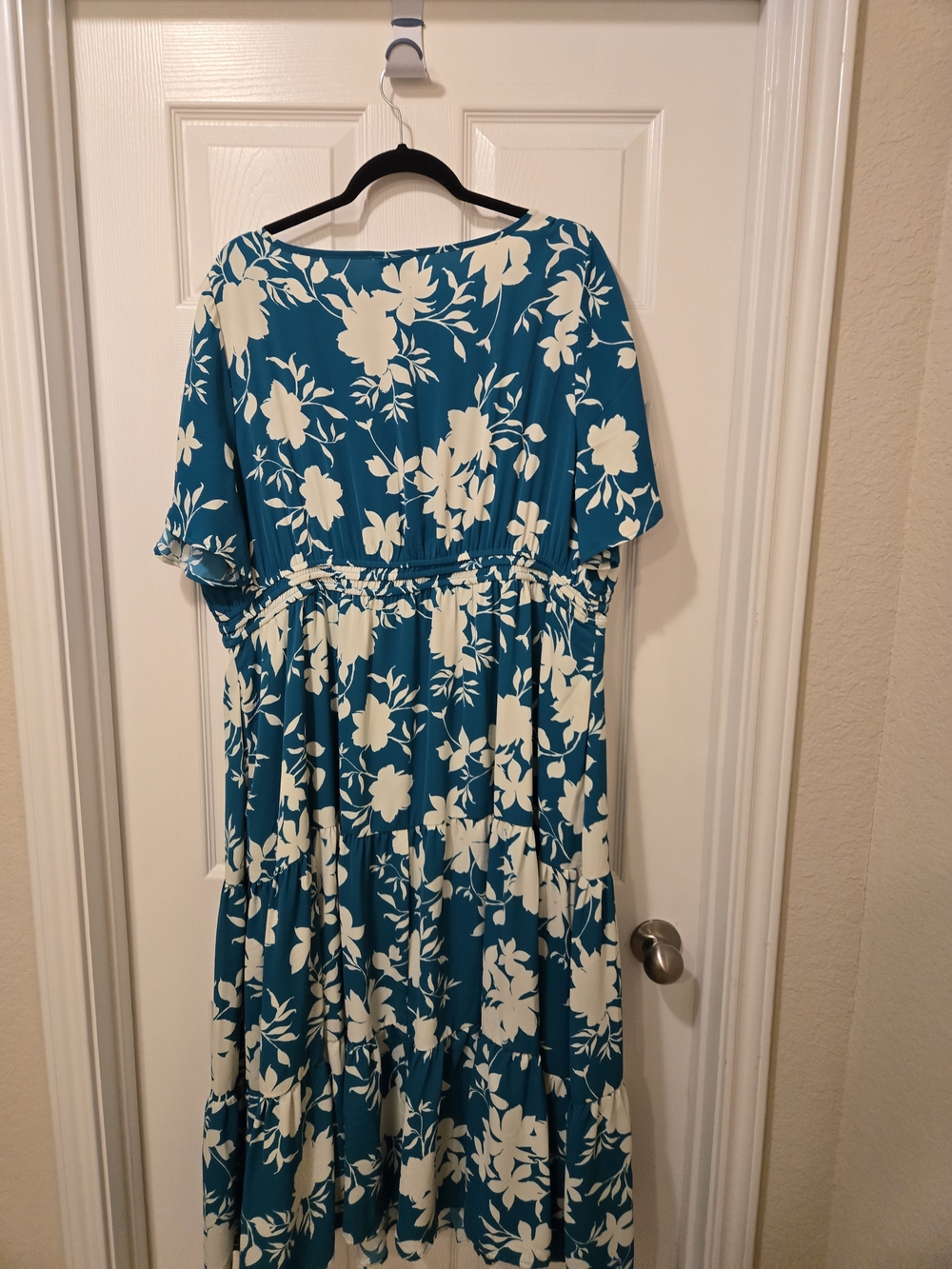 torrid Teal Floral Maxi Dress with Cream Blooms - Picture 10 of 15